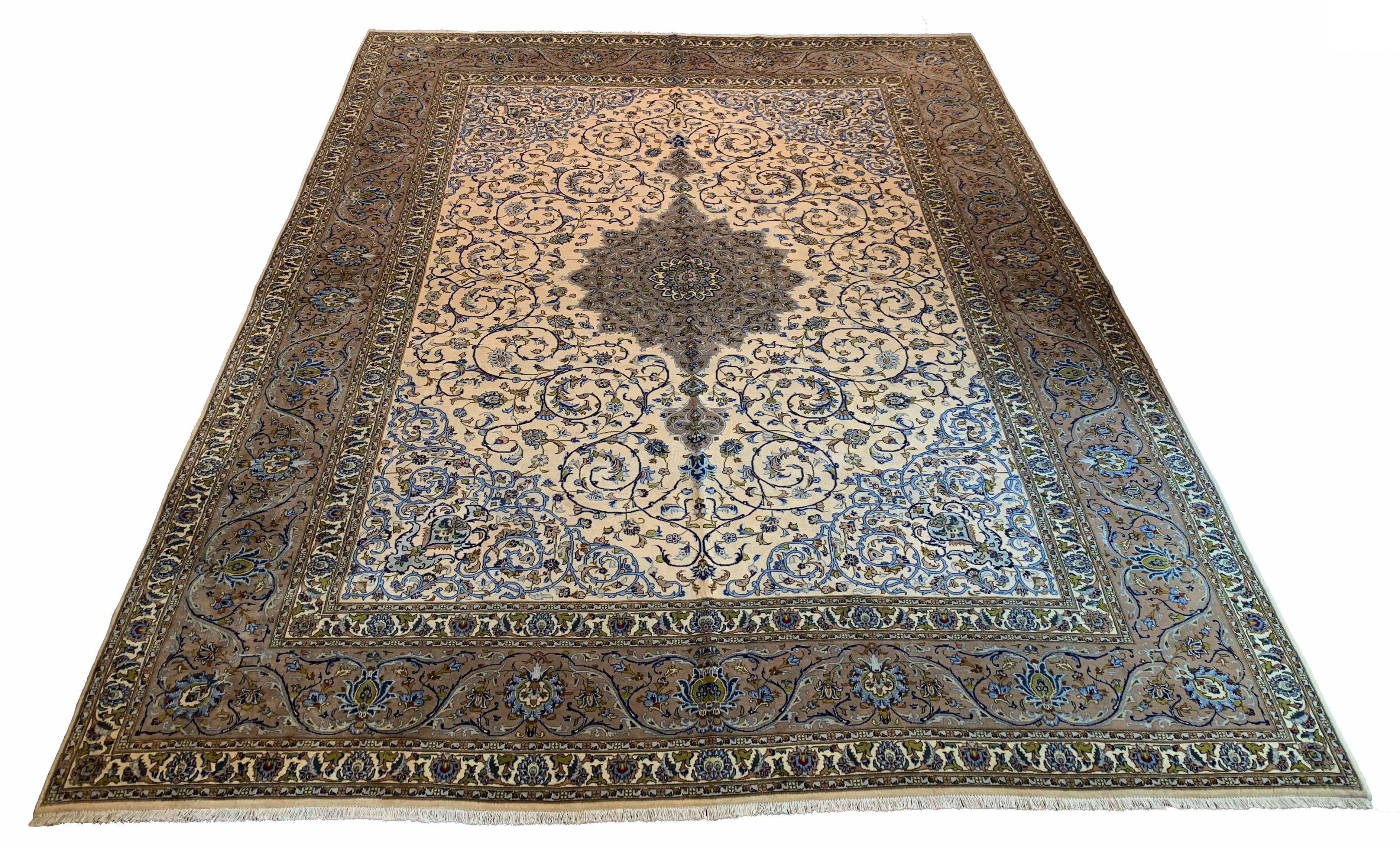 Hand-knotted Kashan rug in 100% wool on a cotton base featuring a brown central medallion on a cream and off-white field - #7025.