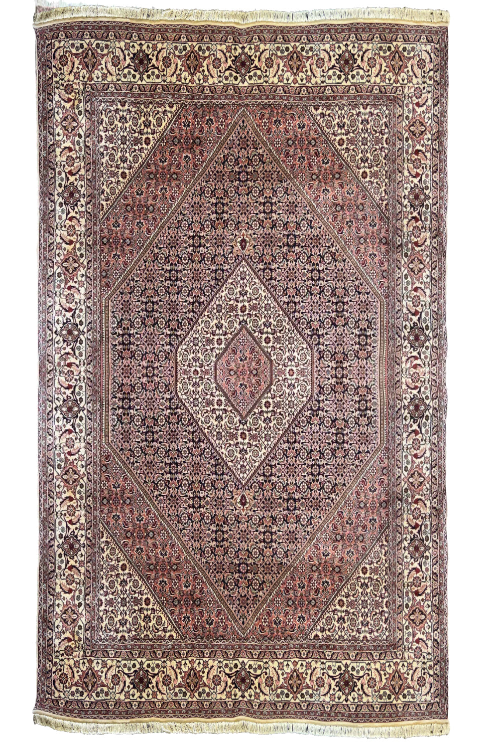 Hand-knotted Bidjar rug in 100% wool on a cotton base featuring a traditional Mahi design - #7384.
