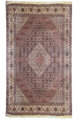 Hand-knotted Bidjar rug in 100% wool on a cotton base featuring a traditional Mahi design - #7384.