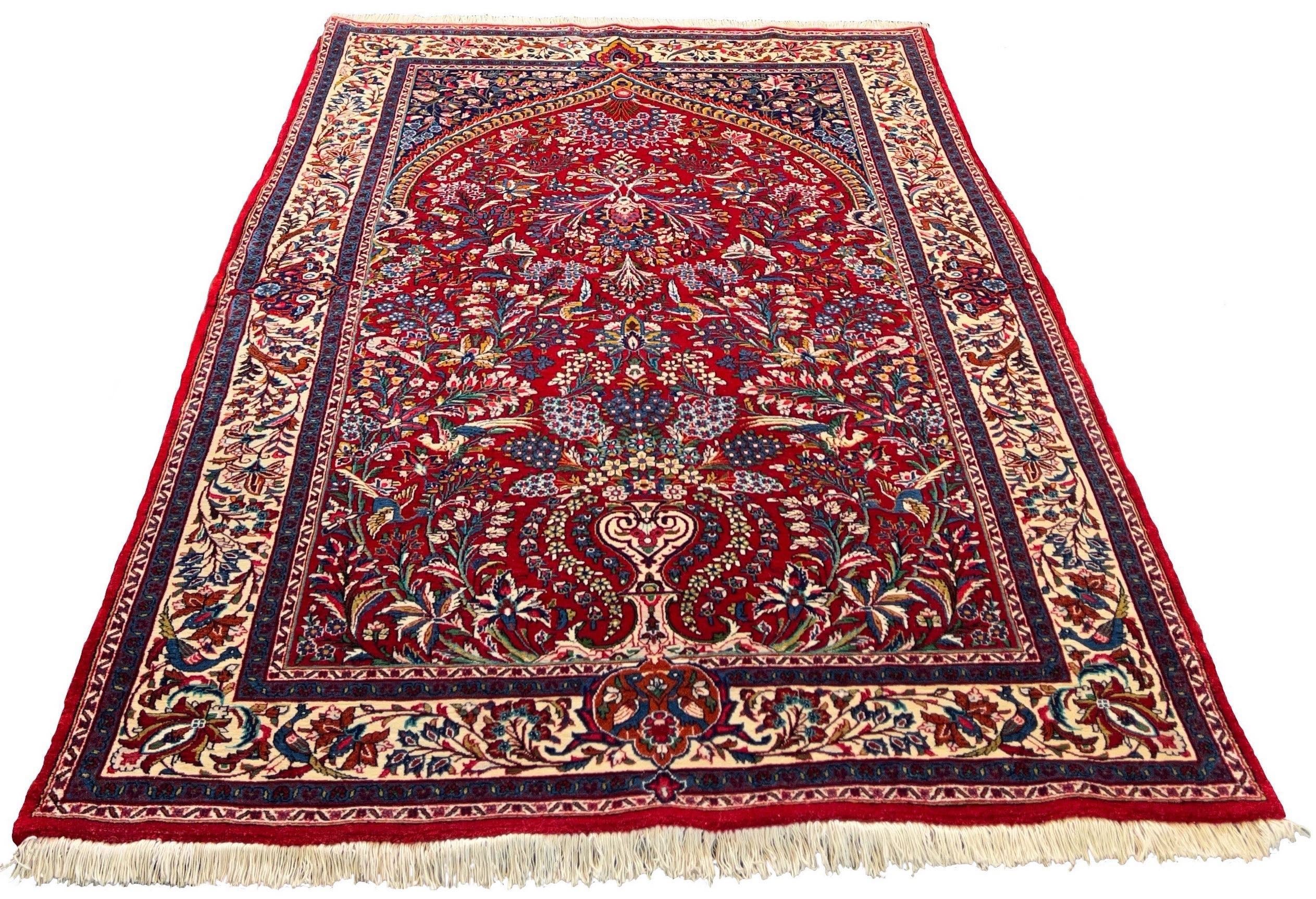 Authentic #7559 Persian Sarooq wool on cotton base rug with traditional floral patterns by AL-SHAHZADI HK LIMITED.